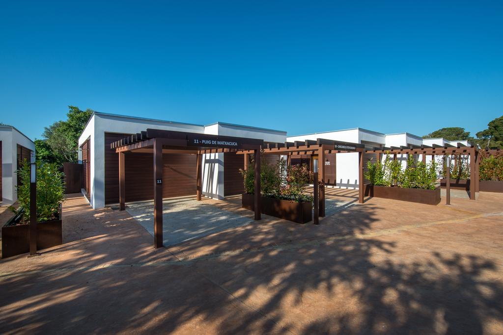 Suite con jacuzzi y piscina climatizada al aire libre